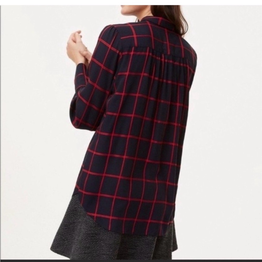 Loft Women's Navy and Red Top - Picture 2 of 5